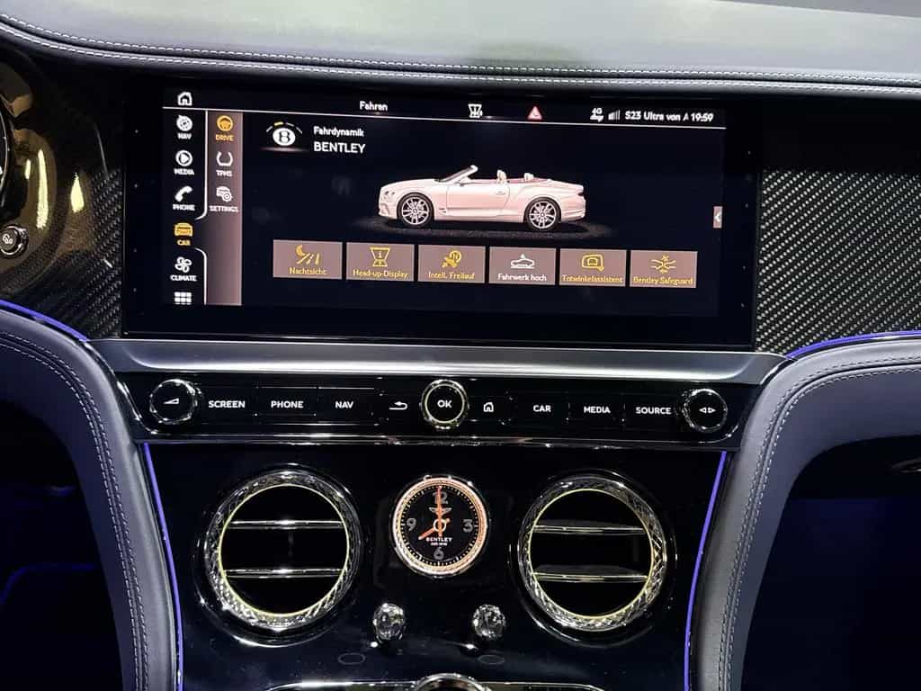 Bentley Continental GT V8 Convertible Mulliner Specific 12/2021-photo-19