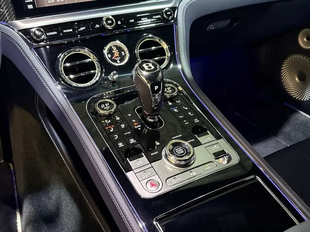 Bentley Continental GT V8 Convertible Mulliner Specific 12/2021-photo-21