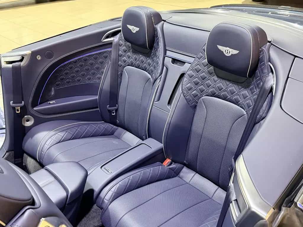 Bentley Continental GT V8 Convertible Mulliner Specific 12/2021-photo-22