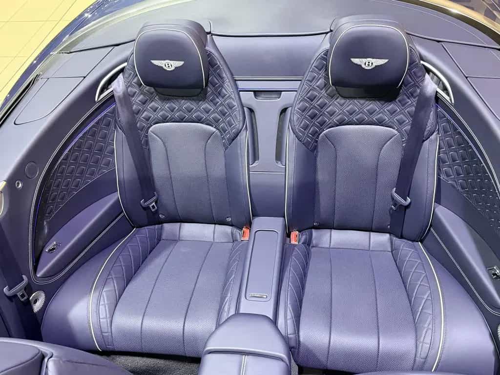 Bentley Continental GT V8 Convertible Mulliner Specific 12/2021-photo-23