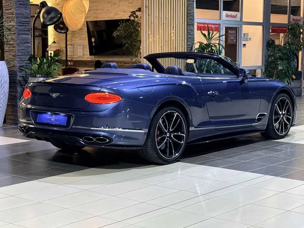 Bentley Continental GT V8 Convertible Mulliner Specific 12/2021-photo-9