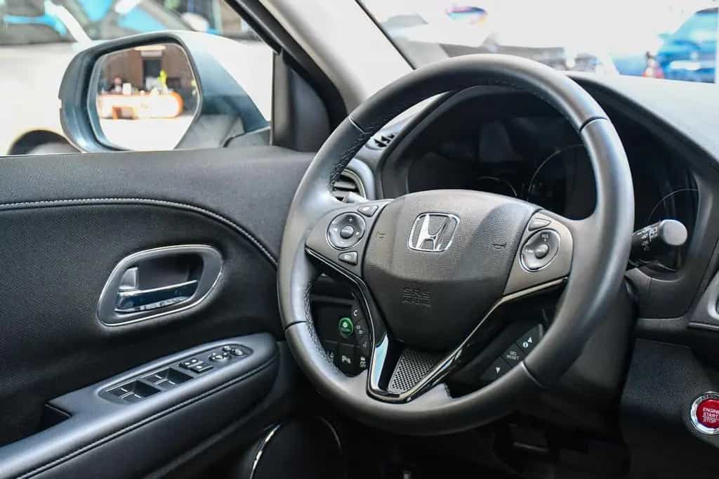Honda HR-V Executive Aut Navi DAB Kamera nur 18tkm 1Hd 11/2016-photo-16