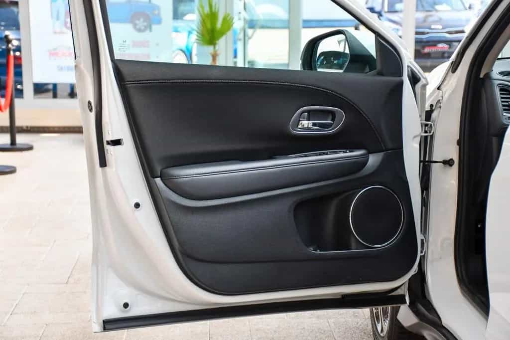 Honda HR-V Executive Aut Navi DAB Kamera nur 18tkm 1Hd 11/2016-photo-6