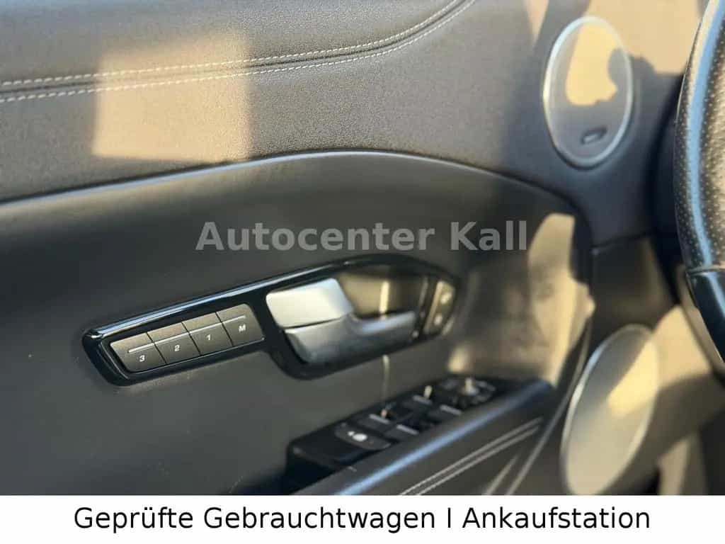 Land Rover Range Rover Rover Evoque HSE Dynamic Meridia Black 05/2017-photo-28