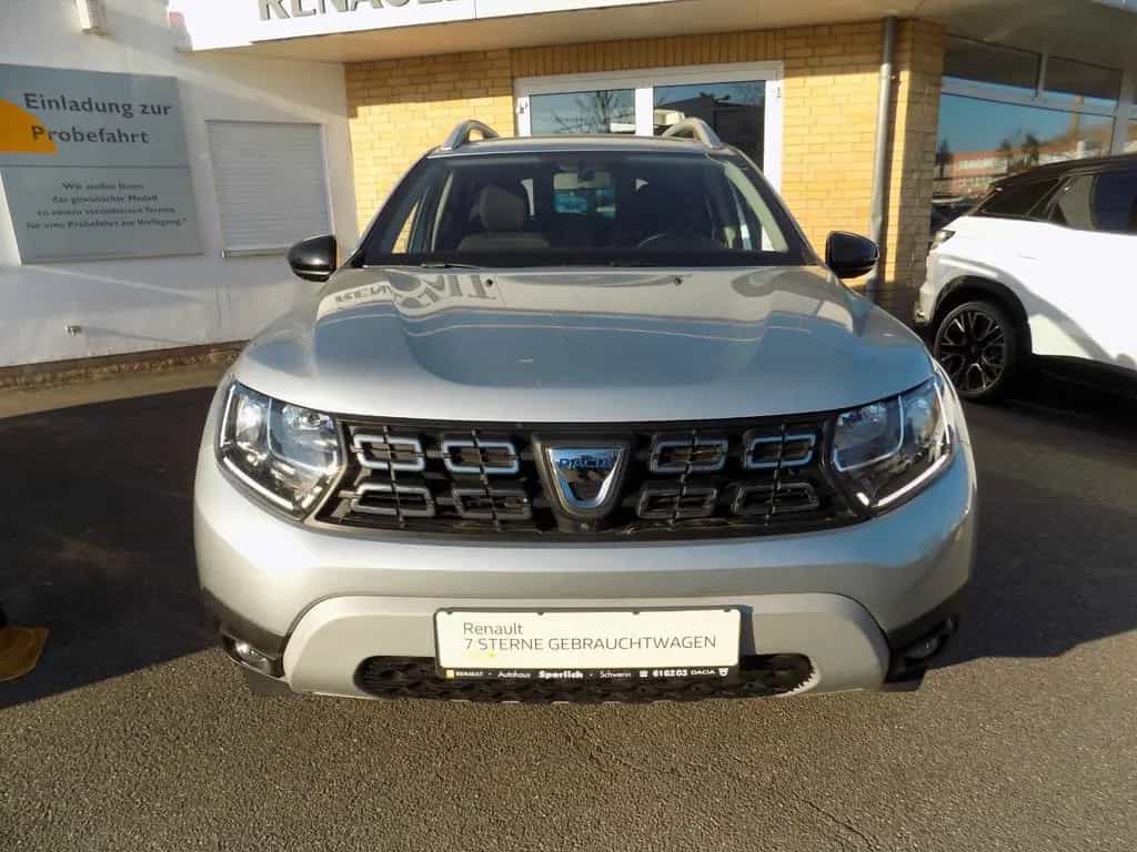 Dacia Duster TCe 130 2WD GPF Celebration 06/2021-photo-0