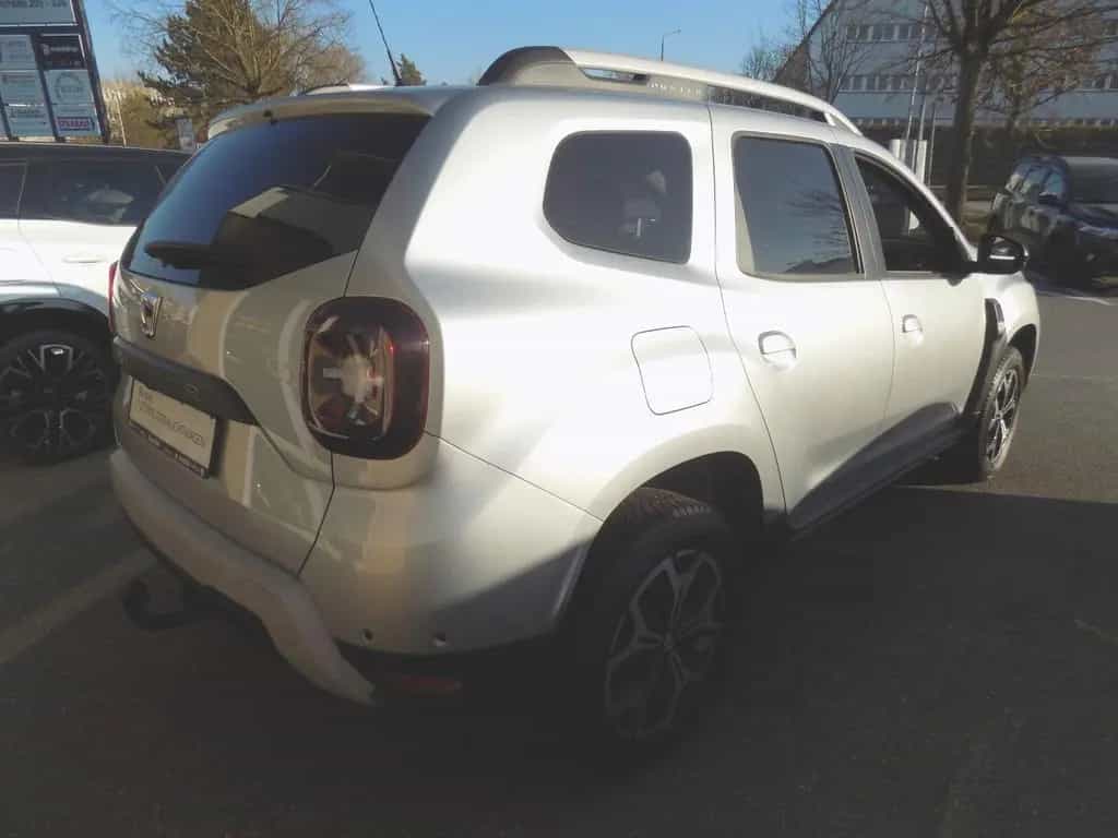 Dacia Duster TCe 130 2WD GPF Celebration 06/2021-photo-2