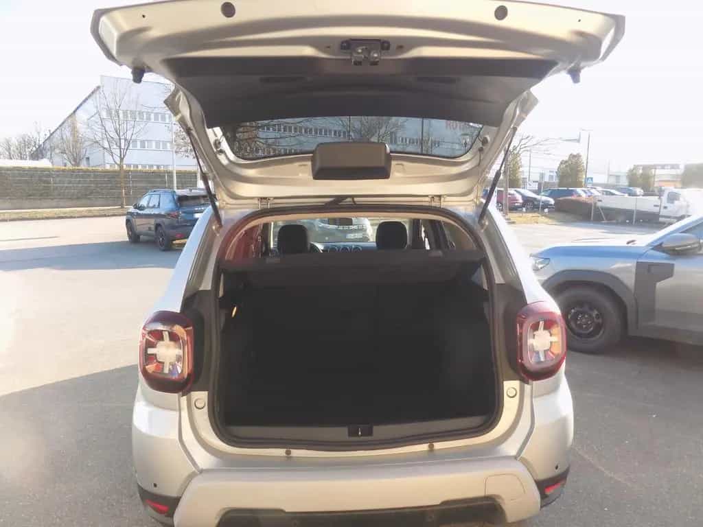 Dacia Duster TCe 130 2WD GPF Celebration 06/2021-photo-5