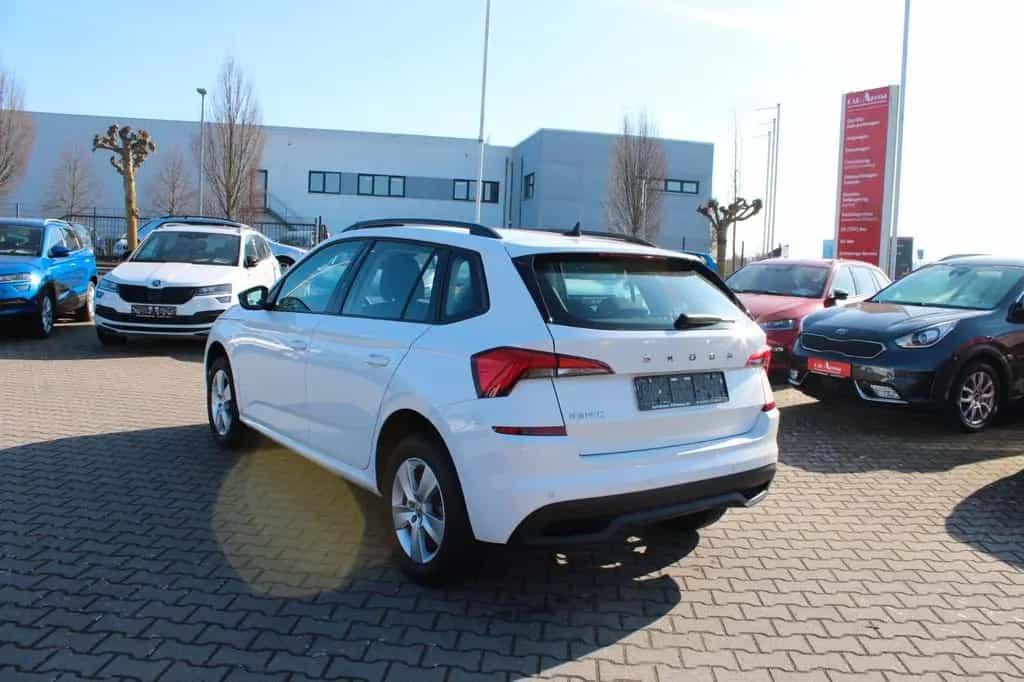 Skoda Kamiq 1.0 TSI Active*1.Hand*DSG*SHZ*Klima* 01/2022-photo-5