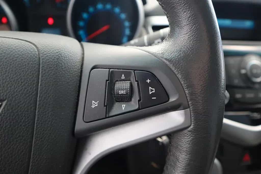 Chevrolet Cruze LS 03/2011-photo-19