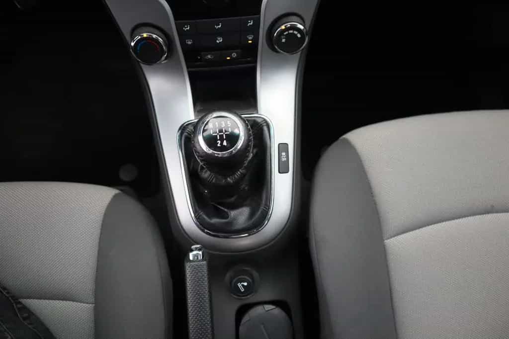 Chevrolet Cruze LS 03/2011-photo-27