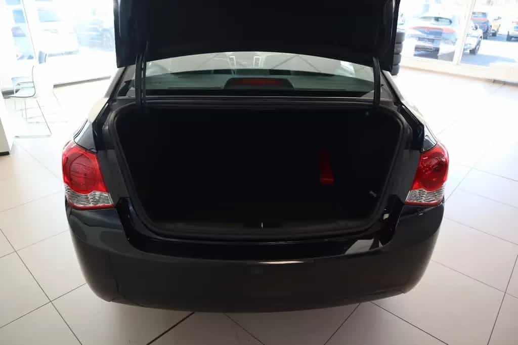 Chevrolet Cruze LS 03/2011-photo-8