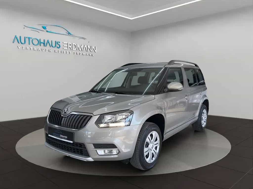 Skoda Yeti 1.2 TSI Autom*Klima*Sitzheiz*PDC*1.Hand 04/2017-photo-0