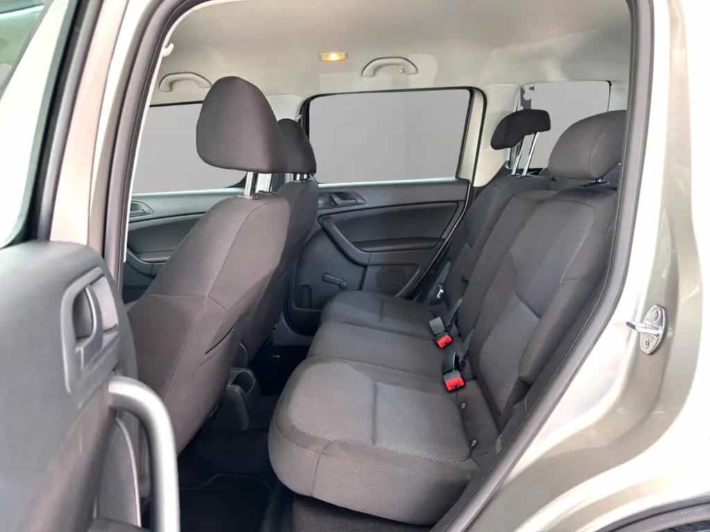 Skoda Yeti 1.2 TSI Autom*Klima*Sitzheiz*PDC*1.Hand 04/2017-photo-19