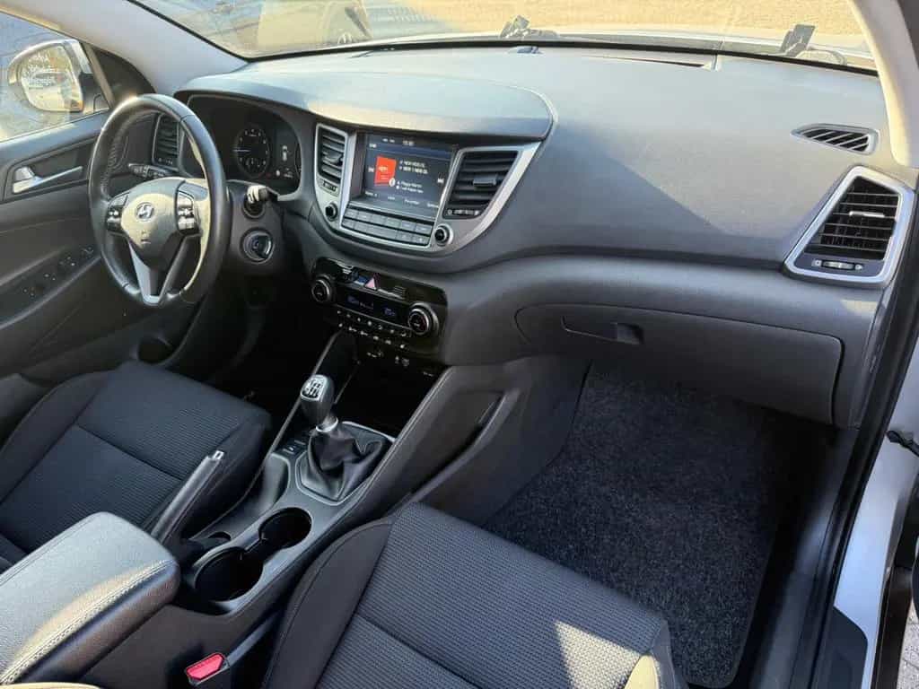 Hyundai TUCSON 1.6 Trend 2WD 10/2017-photo-15