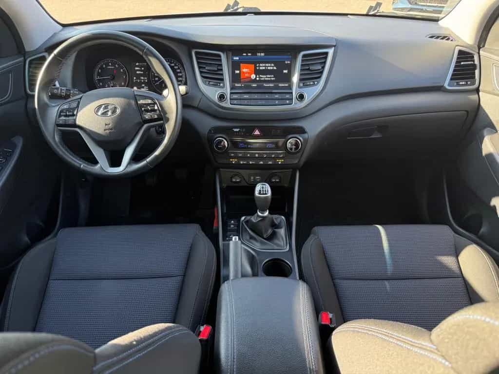 Hyundai TUCSON 1.6 Trend 2WD 10/2017-photo-16