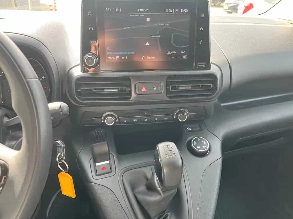 Toyota Proace City 3 Sitze Klima, Navigation. 04/2021-photo-9