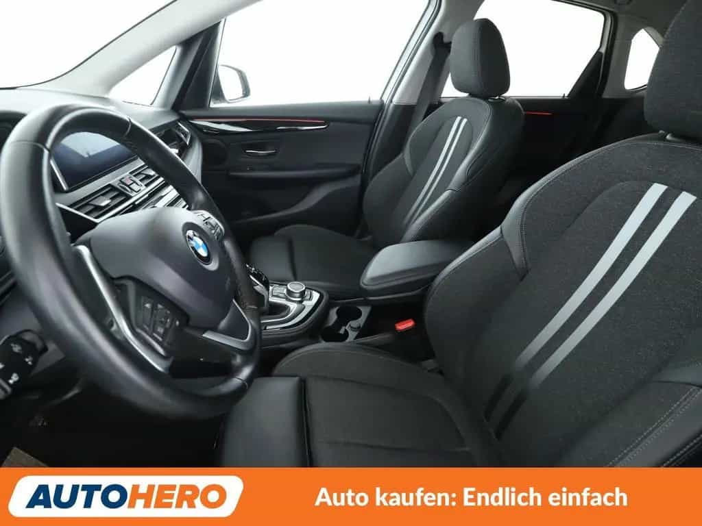 BMW 2 Series 218i Active Tourer Sport Line Aut.*NAV*HUD*TEMP* 01/2020-photo-9