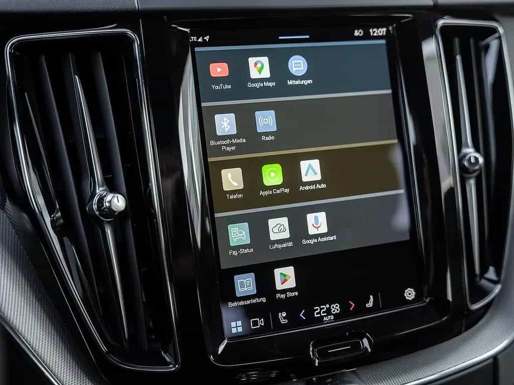 Volvo XC60 B4 Plus Dark 10/2022-photo-11