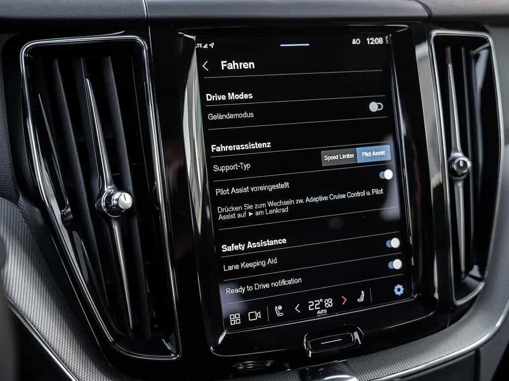 Volvo XC60 B4 Plus Dark 10/2022-photo-15