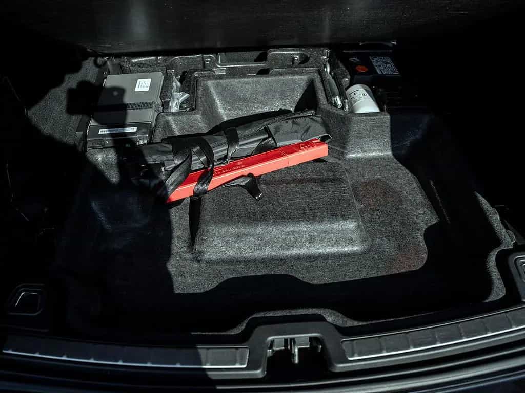 Volvo XC60 B4 Plus Dark 10/2022-photo-25