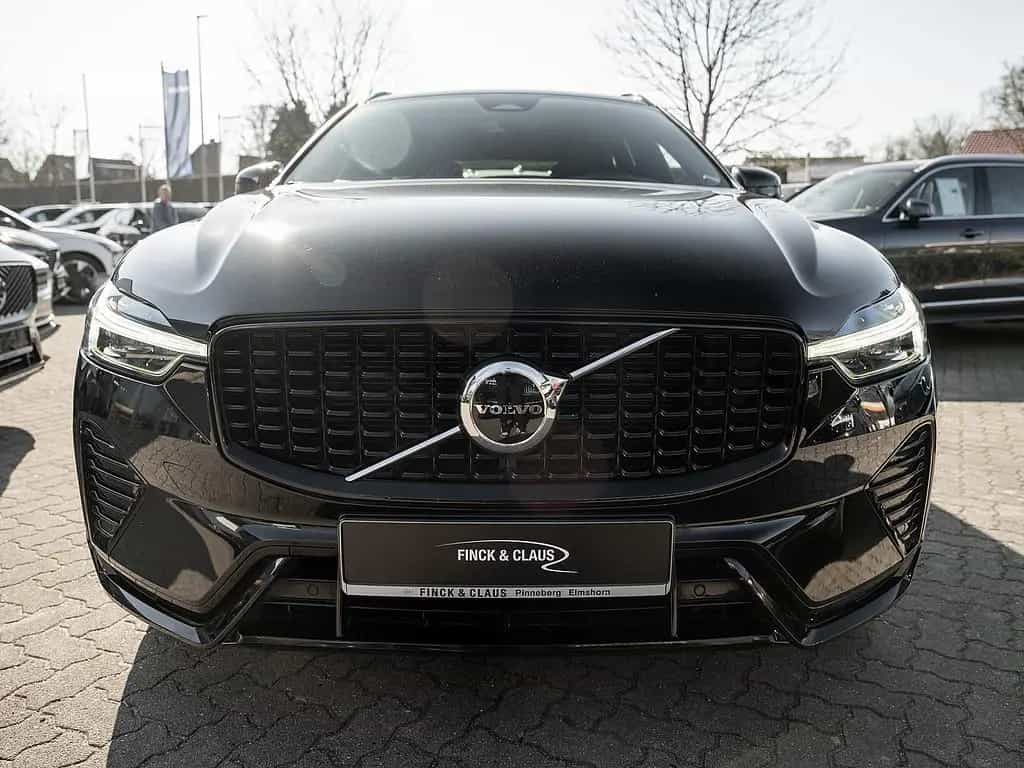 Volvo XC60 B4 Plus Dark 10/2022-photo-6