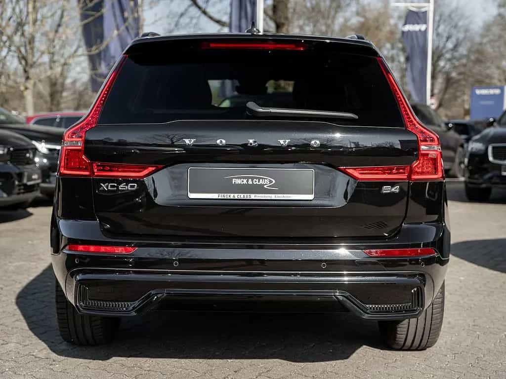 Volvo XC60 B4 Plus Dark 10/2022-photo-7