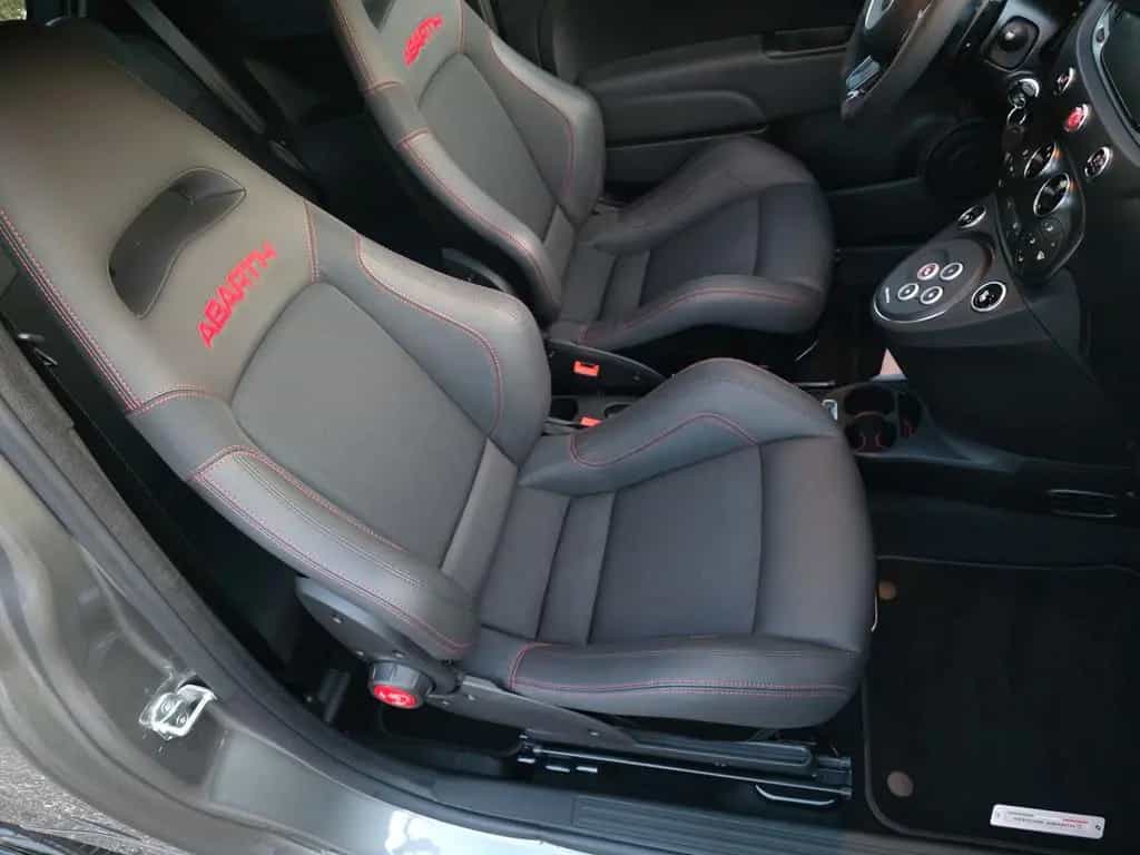 Abarth 695 Competizione 03/2024-photo-8