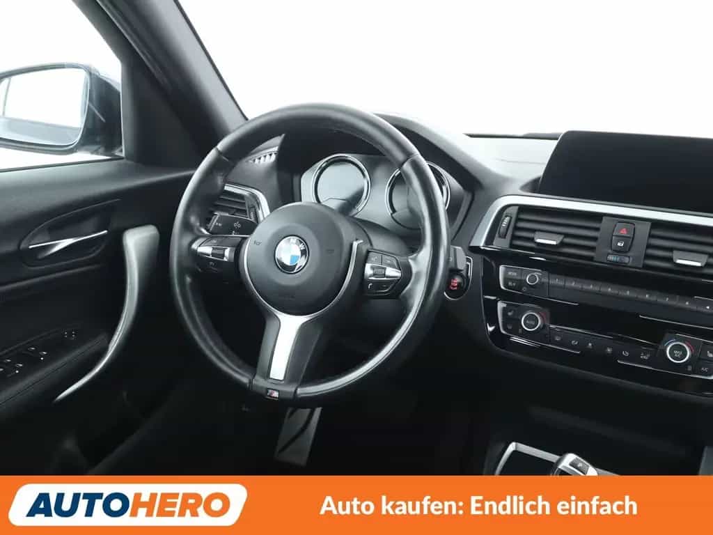 BMW 118 i Edition M Sport Shadow Aut*NAVI*LED*PDC*SHZ 09/2018-photo-12