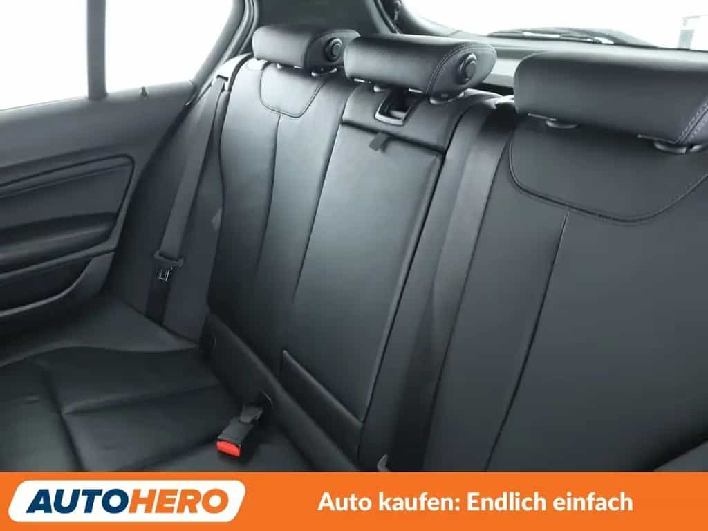 BMW 118 i Edition M Sport Shadow Aut*NAVI*LED*PDC*SHZ 09/2018-photo-13