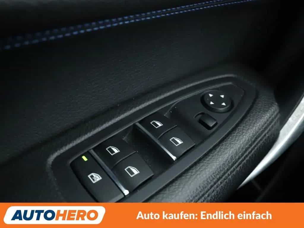 BMW 118 i Edition M Sport Shadow Aut*NAVI*LED*PDC*SHZ 09/2018-photo-23