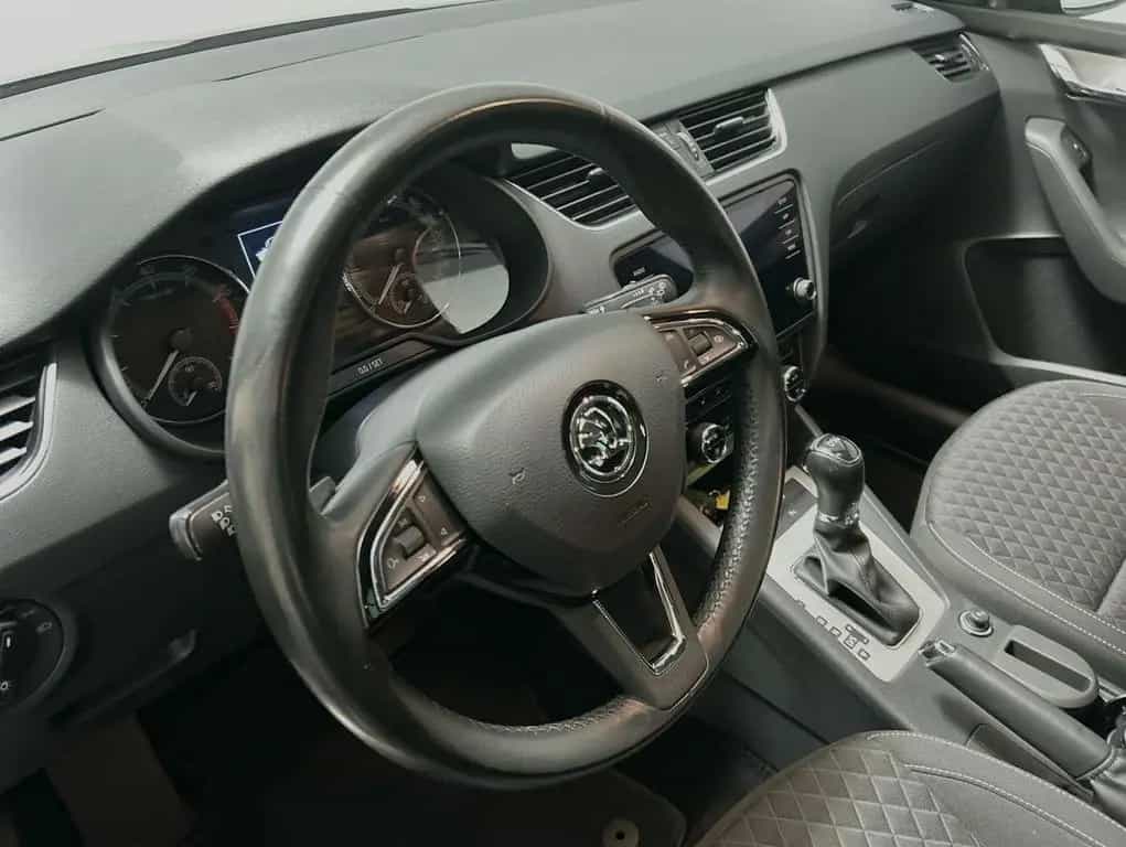 Skoda Octavia Combi 1.8 TFSI DSG Drive 10/2017-photo-3