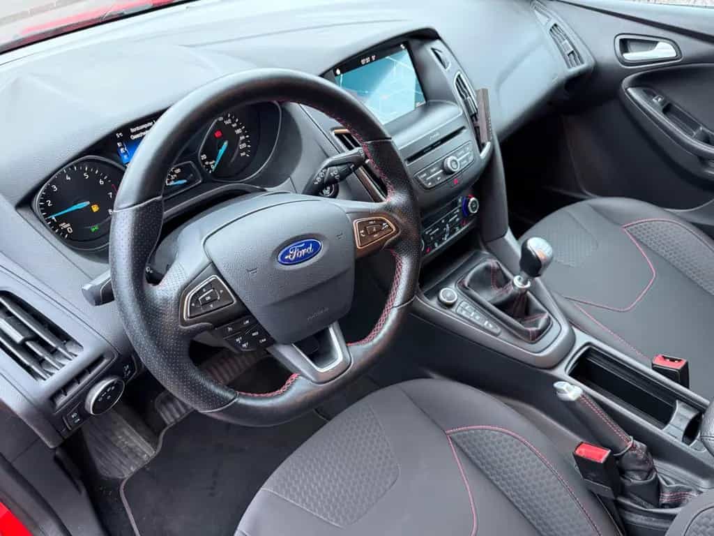 Ford Focus 1.5 Turnier Sport St-Line/Navi/PDC 11/2016-photo-7