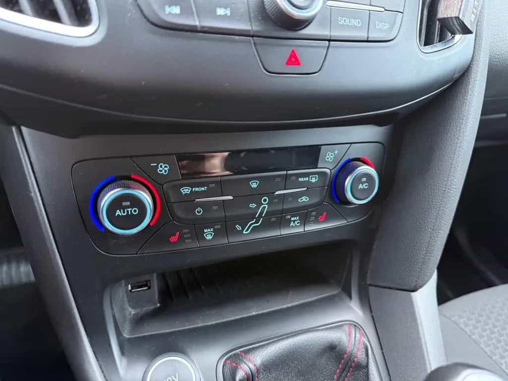 Ford Focus 1.5 Turnier Sport St-Line/Navi/PDC 11/2016-photo-8