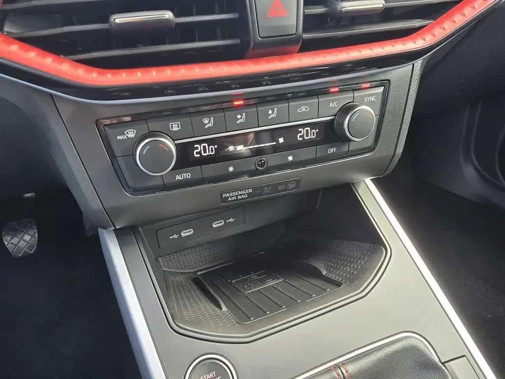Seat Arona FR*KLIMAA.*KAMERA*LED*CARPLAY-NAVI* 03/2025-photo-7