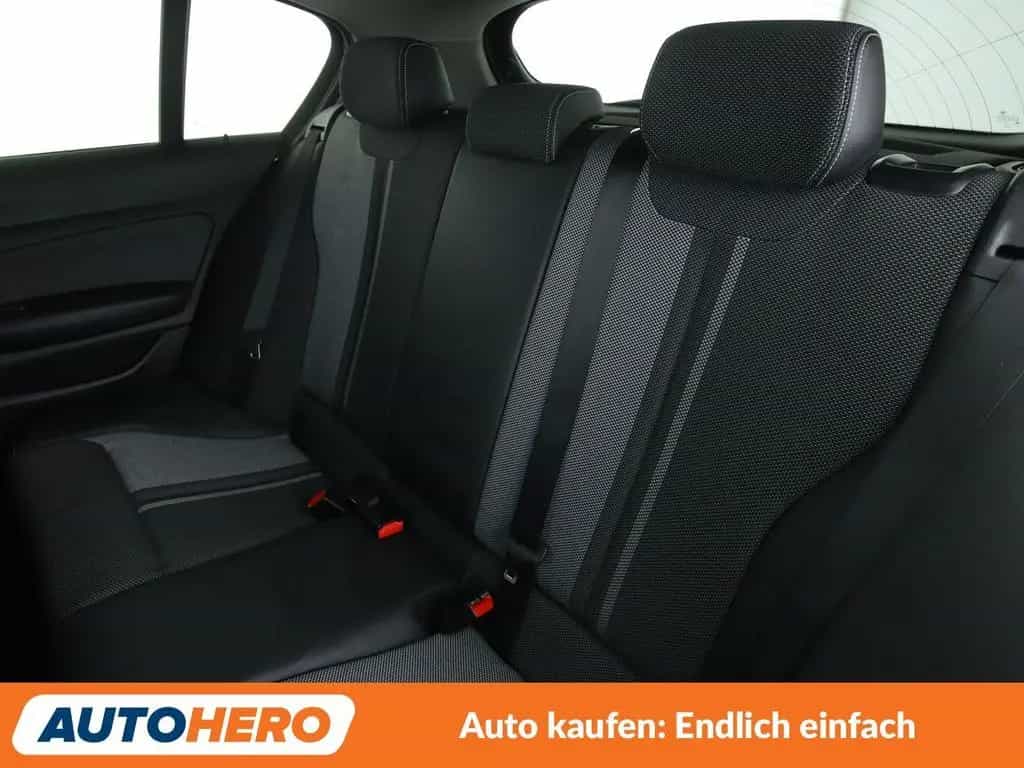 BMW 118 i Urban Line Aut. *NAVI*TEMPO*PDC*SHZ* 09/2015-photo-13