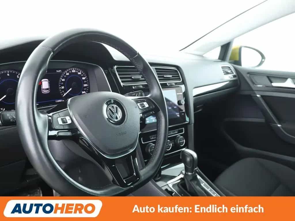 Volkswagen Golf VII 1.0 TSI Sound Aut.*NAVI*LED*ACC*PDC*SHZ 11/2017-photo-10