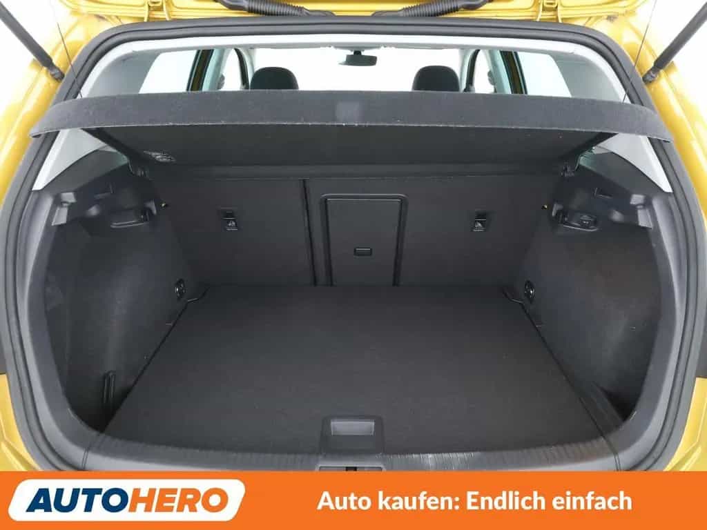 Volkswagen Golf VII 1.0 TSI Sound Aut.*NAVI*LED*ACC*PDC*SHZ 11/2017-photo-17