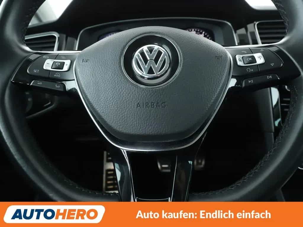 Volkswagen Golf VII 1.0 TSI Sound Aut.*NAVI*LED*ACC*PDC*SHZ 11/2017-photo-18