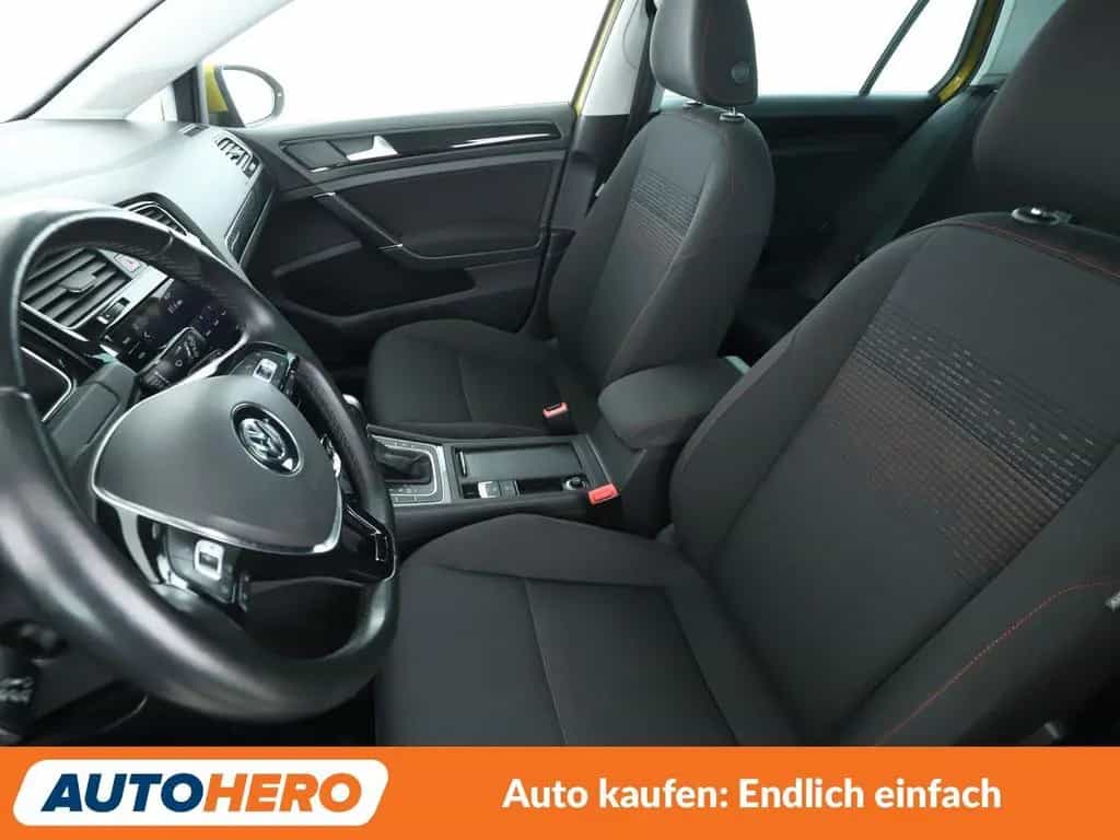Volkswagen Golf VII 1.0 TSI Sound Aut.*NAVI*LED*ACC*PDC*SHZ 11/2017-photo-9