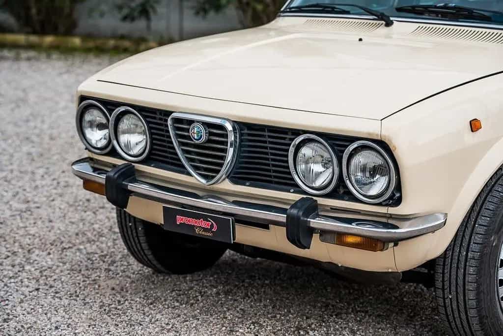 Alfa Romeo Alfetta 1.6 03/1972-photo-2