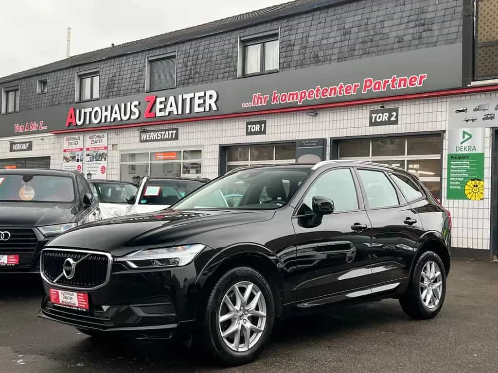 Volvo XC60 XC 60 XC60 Momentum AWD 10/2017-photo-0