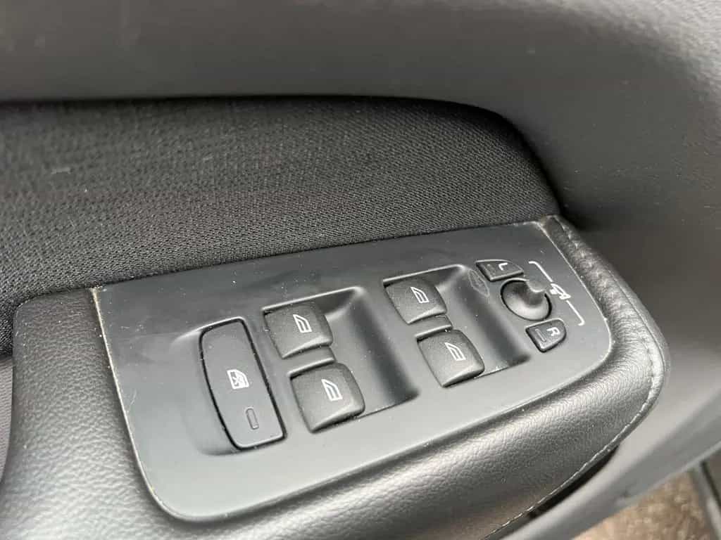 Volvo XC60 XC 60 XC60 Momentum AWD 10/2017-photo-13