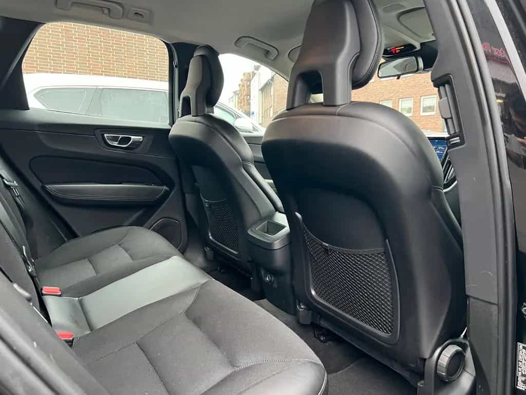 Volvo XC60 XC 60 XC60 Momentum AWD 10/2017-photo-18