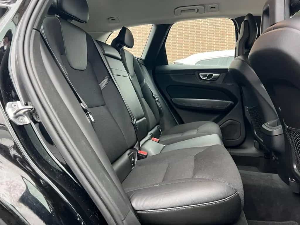 Volvo XC60 XC 60 XC60 Momentum AWD 10/2017-photo-19