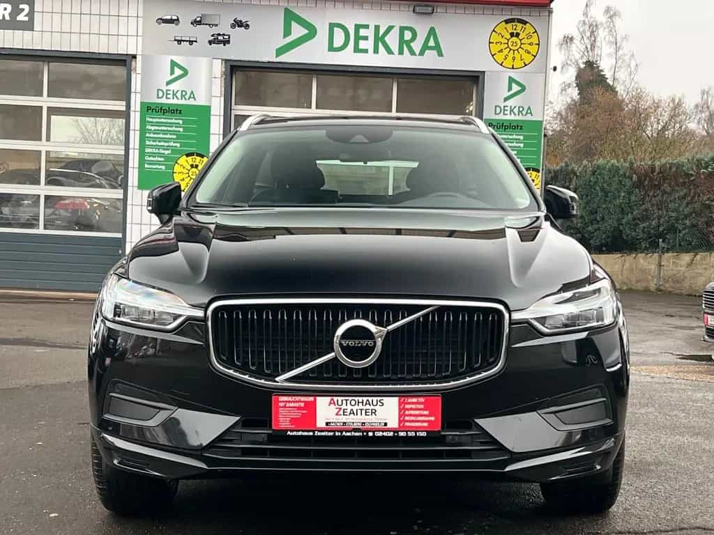 Volvo XC60 XC 60 XC60 Momentum AWD 10/2017-photo-2