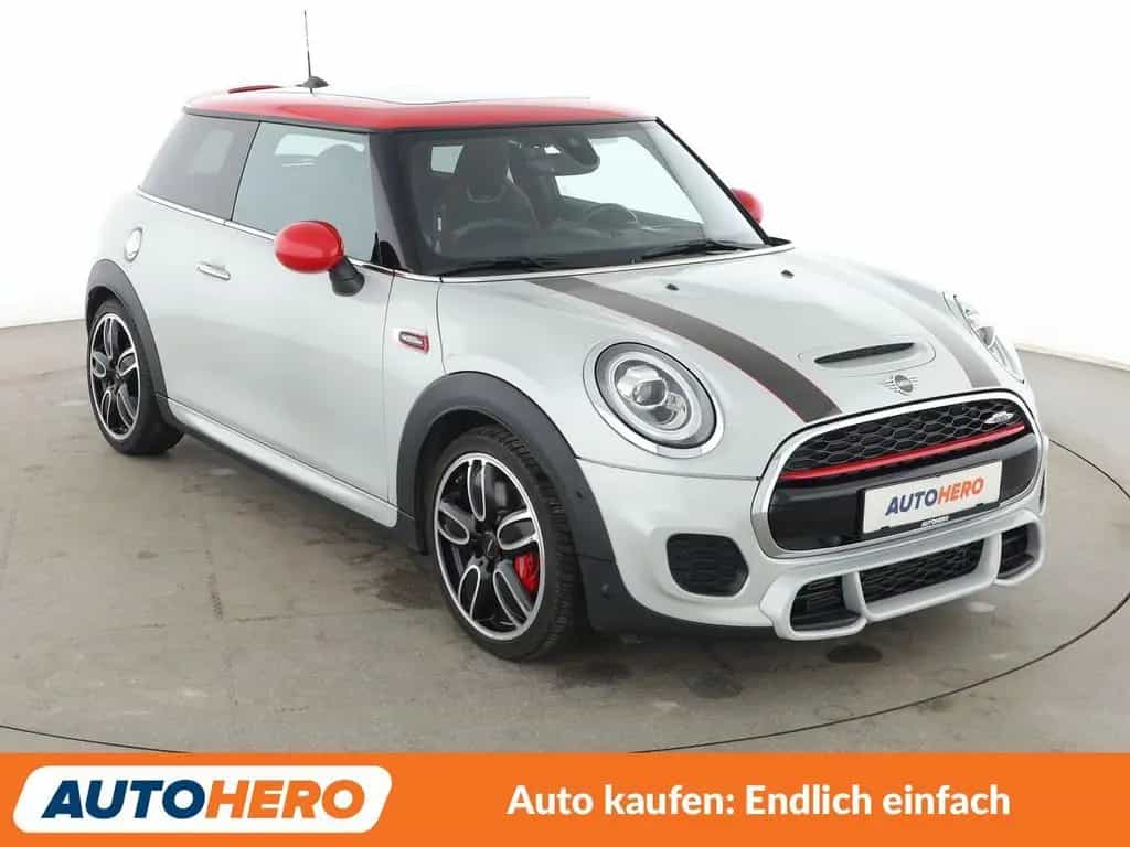 MINI John Cooper Works Aut.*NAVI*ACC*CAM*PDC*SHZ 12/2019-photo-7