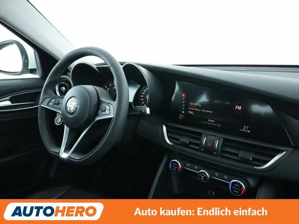 Alfa Romeo Giulia 2.2 JTDM Super *NAVI*PDC*TEMPO*ALU*KLIMA* 06/2017-photo-12