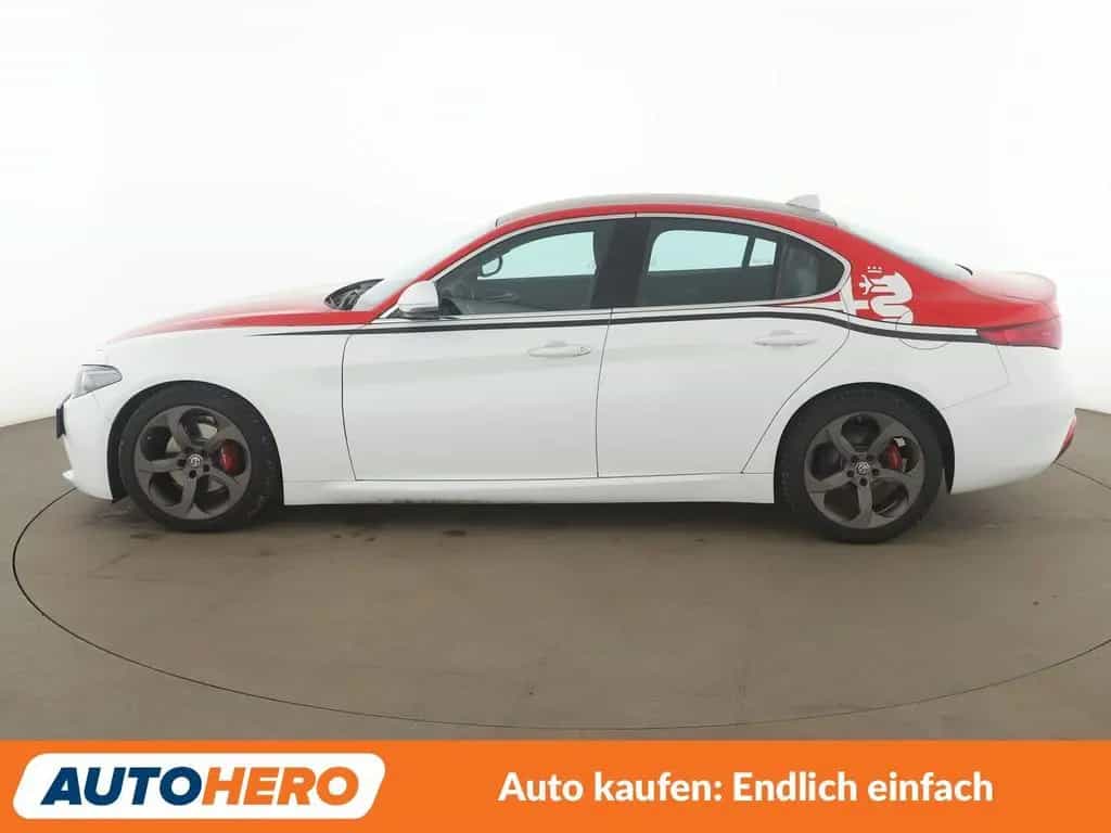 Alfa Romeo Giulia 2.2 JTDM Super *NAVI*PDC*TEMPO*ALU*KLIMA* 06/2017-photo-2