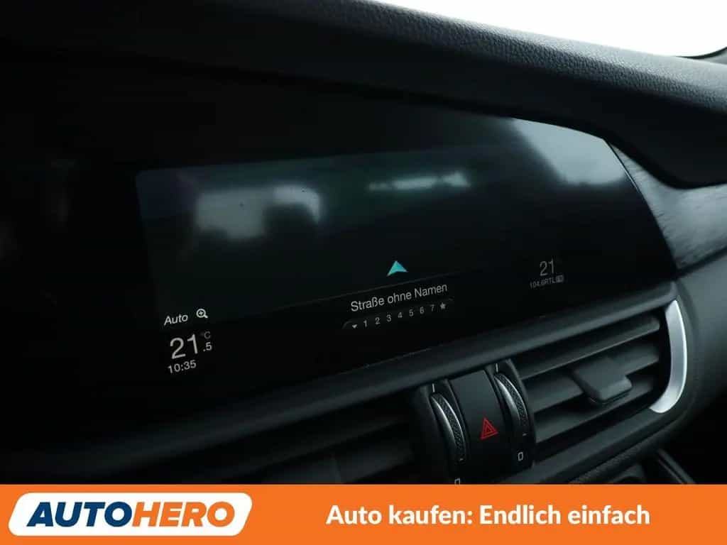 Alfa Romeo Giulia 2.2 JTDM Super *NAVI*PDC*TEMPO*ALU*KLIMA* 06/2017-photo-22