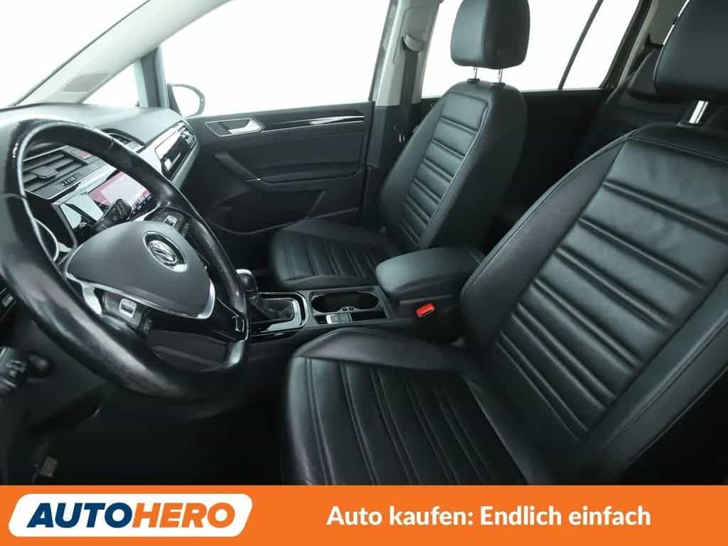 Volkswagen Touran 1.8 TSI Highline BlueMotion Aut.*NAVI*LED 09/2017-photo-9